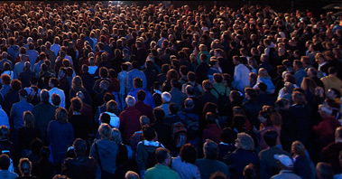 publiek bij de uitmarkt